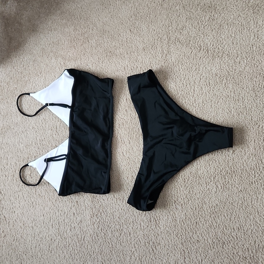 Nwot: Bikini Set - image 4